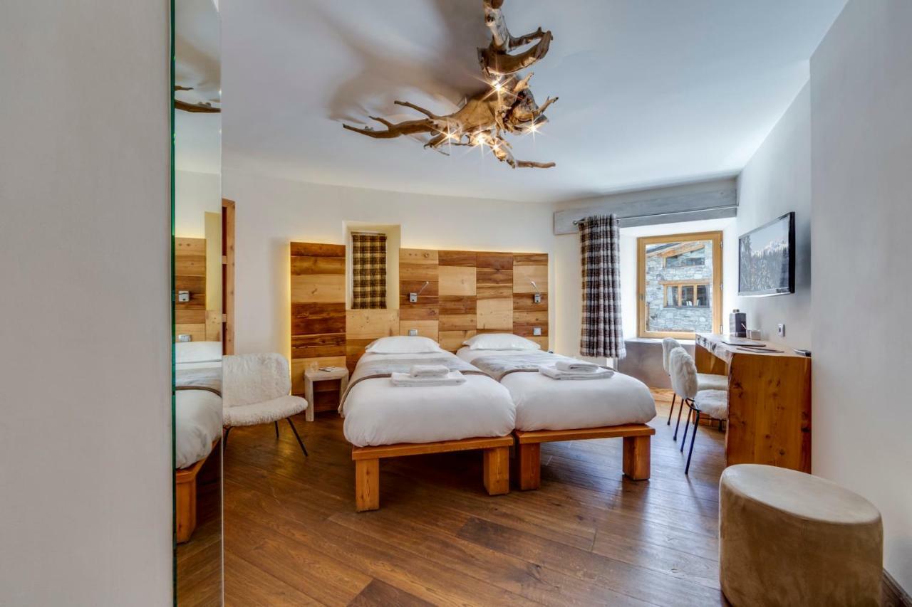 Chalet Hotel Du Fornet วาลดีแซร์ ภายนอก รูปภาพ